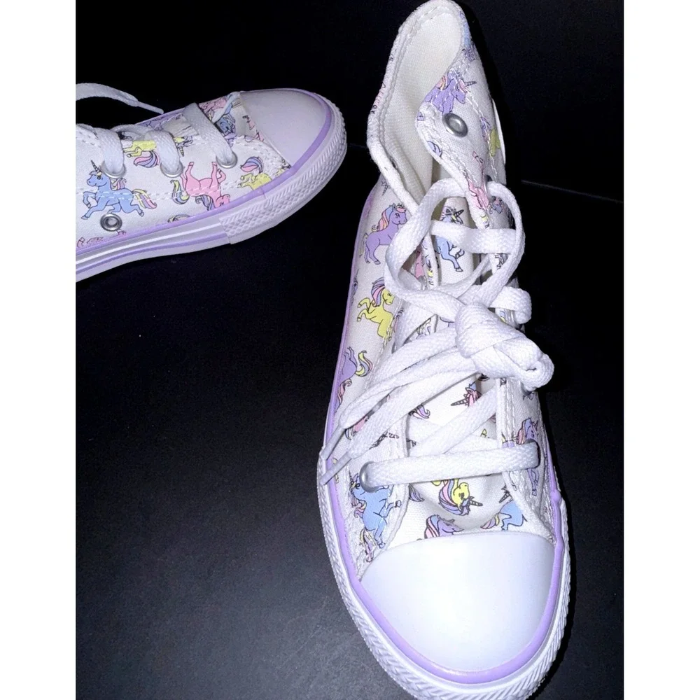 Converse CTAS Hi Kids Size 1.5 White Moonstone Violet New Unicorn